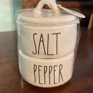 Rae Dunn Salt/Pepper